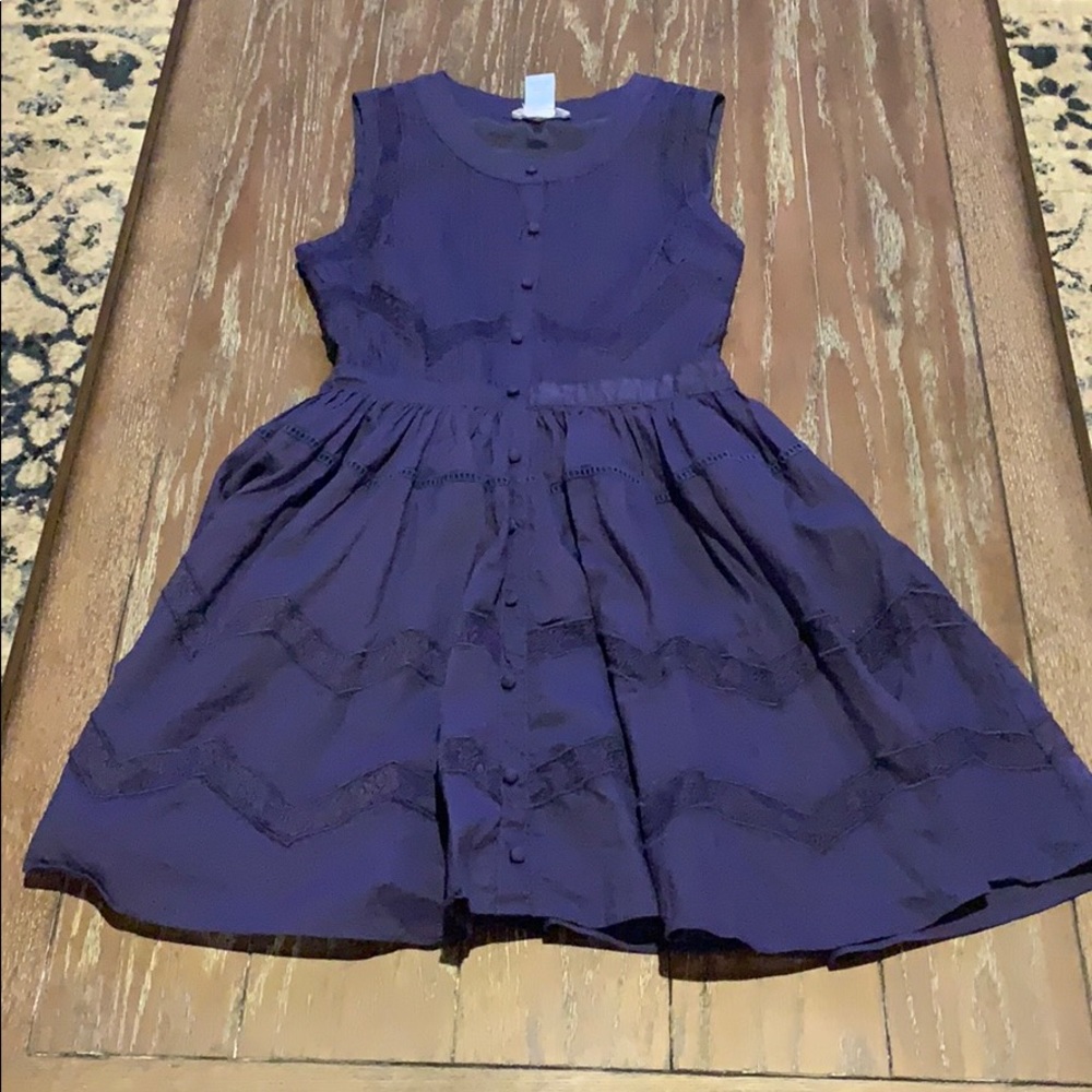 Adorable blue dress!